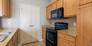 Grand Parkways - Senior Housing Gallery 20