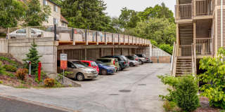 4 Bedroom Unit + Bonus Room, Avail. 9/9- $1,000 Visa Card Move-In Bonus for Early Signers 4 Bedroom Unit + Bonus Room, Avail. 9/9- $1,000 Visa Card Move-In Bonus for Early Signers Gallery 4