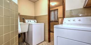 4565 Madison Avenue Gallery 27