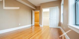 Worth the Walk! Gorgeous 4bd/2bath in Brookline Gallery 7