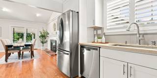 Spacious 4-bedroom 2-Bath in Desirable Area in Walnut Creek! Gallery 17