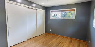 Beautiful 4 Bedroom Home Gallery 27