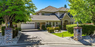 Beautiful Executive Home, 4 Bedrooms, 3.5 Bathrooms in Desirable Granite Bay Gallery 1