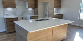 5940 Cadiz Street Gallery 9