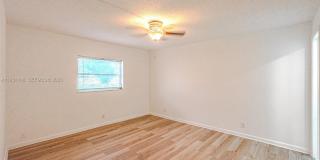 5100 SW 64th Ave Gallery 14