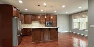 Gorgeous End Unit Garage Townhome In Brambleton for Rent! Gallery 12