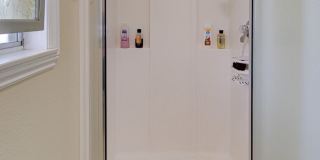 2266 Via Puerta Gallery 19
