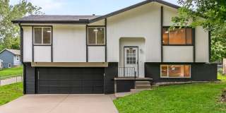 Beautifully Remodeled 3-Bedroom Home in Florence with Finished Basement & Large Corner Lot Beautifully Remodeled 3-Bedroom Home in Florence with Finished Basement & Large Corner Lot Gallery 1