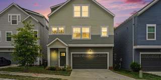 Spacious 3BR House in Charlotte Gallery 1