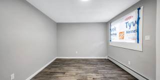 333 Oak Street Gallery 2