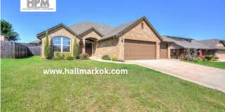 1713 Pinewood Drive in Moore. Gallery 1