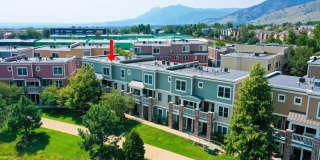 Bright & Beautiful 2-Level Condo in NoBo, available June 5th Gallery 32