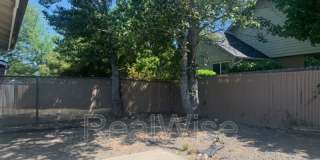 1423 SW Kokanee Ln Gallery 13