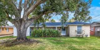 417 E Claude Gallery 1