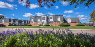 Lexington Village Gallery 24