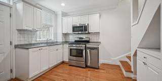 Charming 2 Bedroom in Foggy Bottom Gallery 8