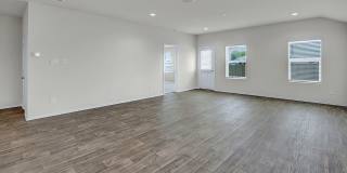 4 BR / 2 BA - 2032 SF in Seguin - Arroyo Ranch! Gallery 19