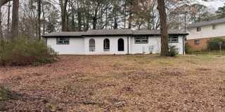 1055 Pinecrest Drive Gallery 1
