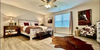 NEW Farmhouse Retreat Rustic decor and Cozy vibes! Gallery 18