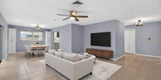 423 Pine Tree Court Gallery 6