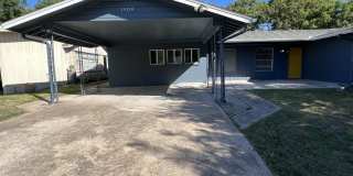 1900 Corona Dr Unit B Gallery 1