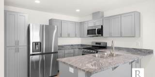 Gorgeous! Brand New 3 Bedroom Townhome in Eagle Point Gallery 4