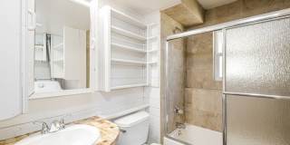 Hidden 3 bed/ 2 bath Gem in Morrison Gallery 9