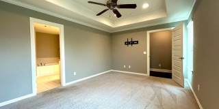 Gorgeous Home with Vaulted Ceilings and Large Fenced Yard! Spacious 3 Bedroom and 2 Bath Home! Gallery 19