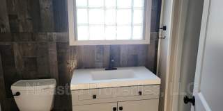 226 E 16th Avenue Gallery 22