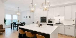 Custom Home Off Tiger Bend|Great Location Gallery 1