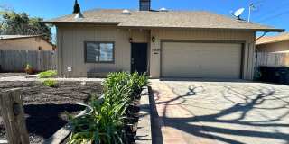 Spacious 4+BD/3BA Two-Story Home with Expansive Yard Gallery 1