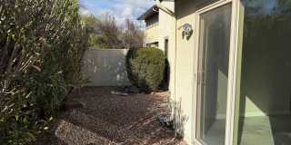 Spacious 3 Bed/2 Bath Townhouse w/ an Office in Northeast Tucson! Gallery 28