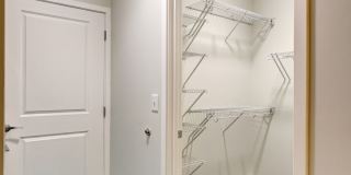 Attain Downtown Gallery 7