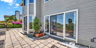 Sunlit 3 Bed Glen Cove Home Gallery 30