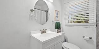 414 Charles Place Gallery 18