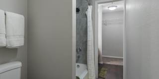 Clairmont Reserve Apartment Homes Gallery 12