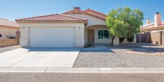 3 BEDROOM HOME WITH MOUNTAIN VIEWS! 3 BEDROOM HOME WITH MOUNTAIN VIEWS! Gallery 1