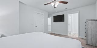 2946 Overcup St Gallery 12