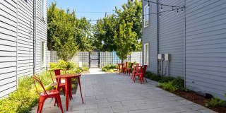 Interlake Apartments Gallery 16