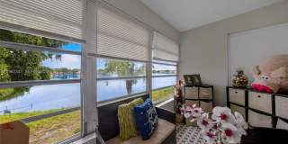 19051 NE 2nd Ave Gallery 1