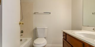 4634 E Grovers Avenue Gallery 30