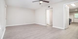 Oaks at Medical Center Gallery 44