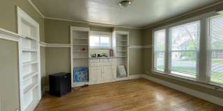 1729 11th Avenue Gallery 19