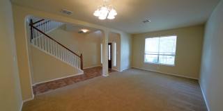 Spacious Home in Cibolo with 3 Car Garage! Realor Commission: $750 Gallery 10