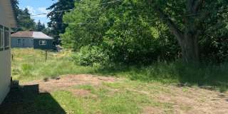 North Gate - Cozy 1 bed/ 1 bath house on quiet street with a huge back yard! Gallery 9