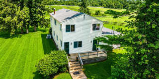 1394 Main Road Gallery 1