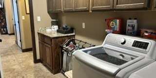 7065 Mcleod Drive Gallery 21