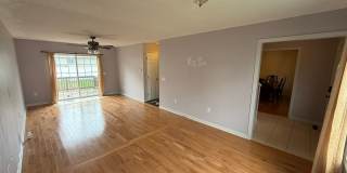 Three Bedroom, Single Family Home Located in Springfield's Pine Point Neighborhood! Gallery 10
