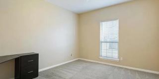 1907 South 17th Street Gallery 15