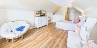 Beautiful 3 bd/ 2.5 house with Renovated Kitchen Gallery 29